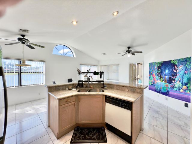 8491 Heather Place, Boynton Beach, FL 33472