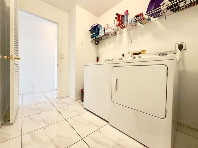 8491 Heather Place, Boynton Beach, FL 33472