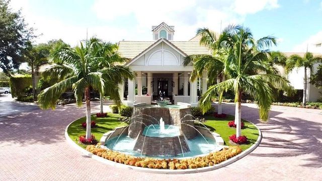 8491 Heather Place, Boynton Beach, FL 33472