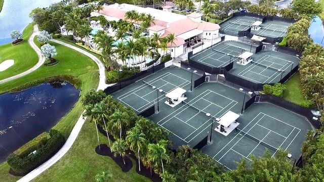 8491 Heather Place, Boynton Beach, FL 33472