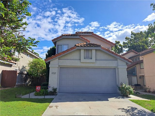 1727 Avenida Vista Labera, Oceanside, CA 92056