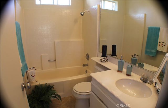 1727 Avenida Vista Labera, Oceanside, CA 92056