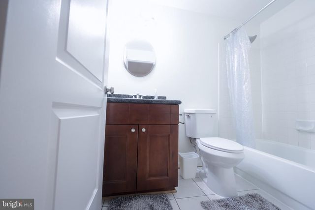 1431 KINGSTREAM DR, Herndon, VA 20170