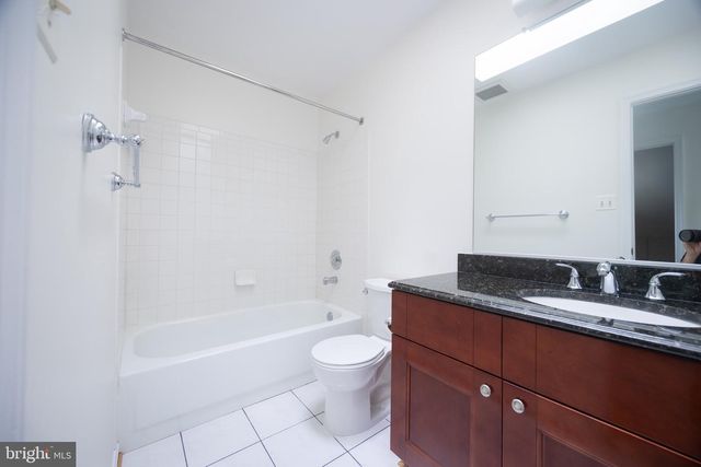 1431 KINGSTREAM DR, Herndon, VA 20170