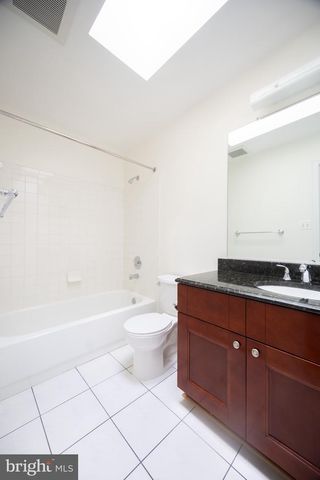 1431 KINGSTREAM DR, Herndon, VA 20170