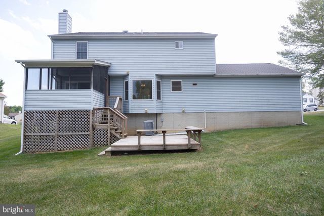 1431 KINGSTREAM DR, Herndon, VA 20170