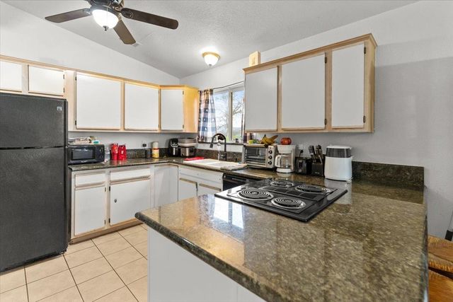 4040 Flint Trl, Copperopolis, CA 95228