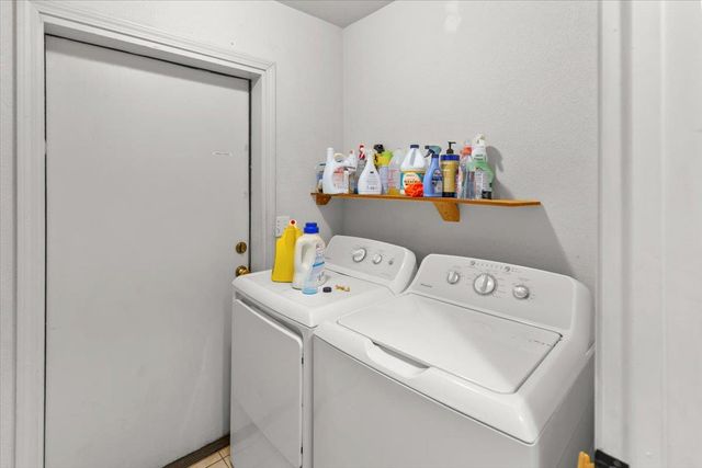 4040 Flint Trl, Copperopolis, CA 95228