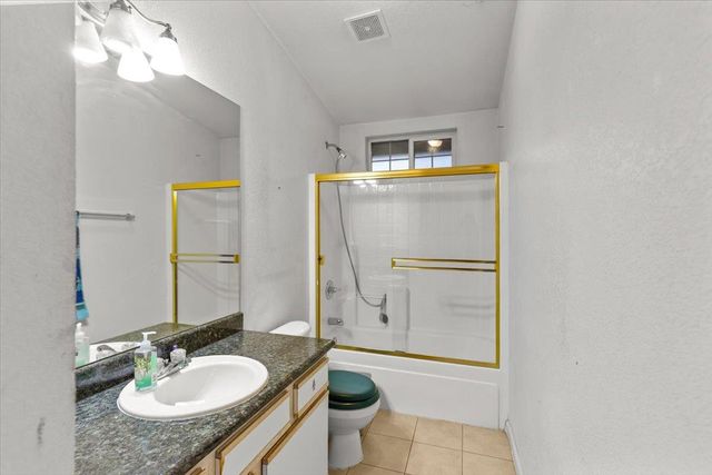 4040 Flint Trl, Copperopolis, CA 95228