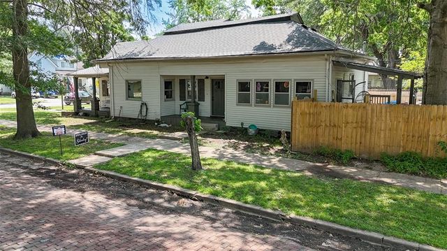 300 Brown Avenue, Osawatomie, KS 66064