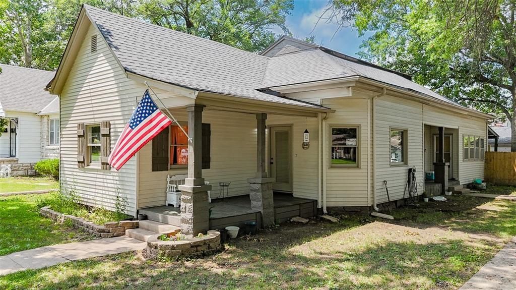 300 Brown Avenue, Osawatomie, KS 66064