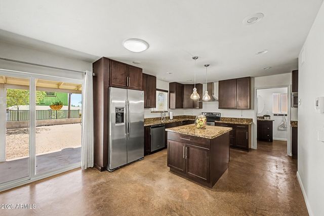 29 E FOOTHILL Drive, Phoenix, AZ 85020