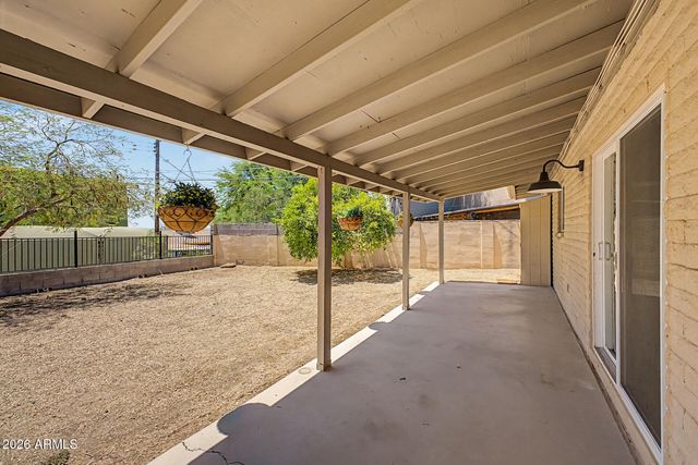 29 E FOOTHILL Drive, Phoenix, AZ 85020