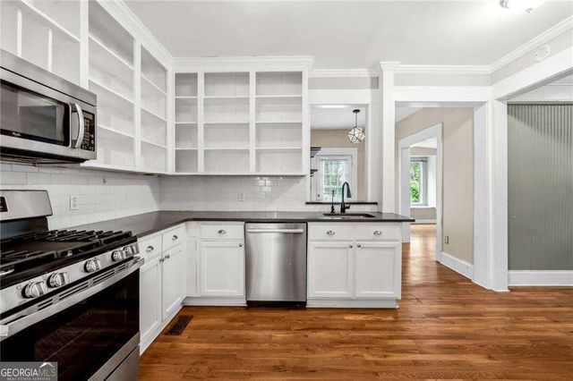 976 Hall Place NW, Atlanta, GA 30318