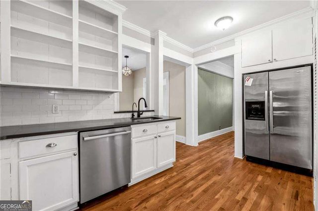 976 Hall Place NW, Atlanta, GA 30318