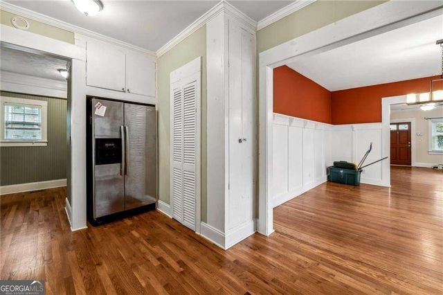 976 Hall Place NW, Atlanta, GA 30318