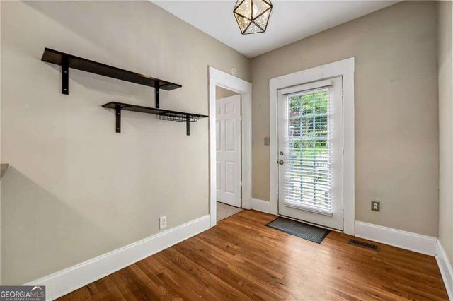 976 Hall Place NW, Atlanta, GA 30318