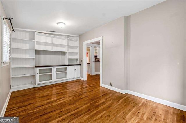 976 Hall Place NW, Atlanta, GA 30318