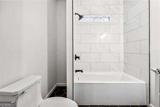 976 Hall Place NW, Atlanta, GA 30318