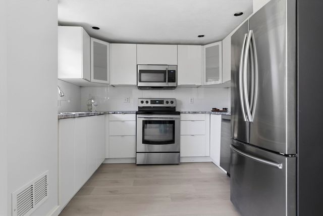 2 Anderson Way 2, Malden, MA 02148