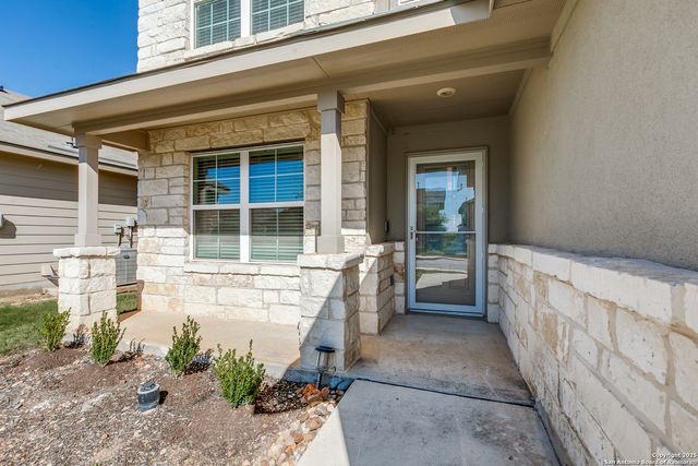 4843 Closed Grip, San Antonio, TX 78261