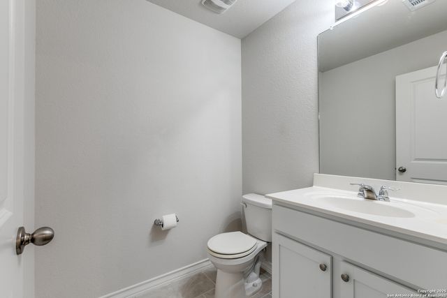 4843 Closed Grip, San Antonio, TX 78261