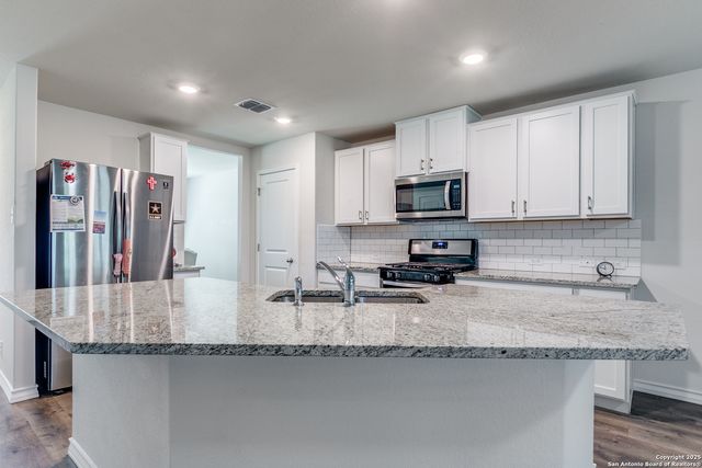 4843 Closed Grip, San Antonio, TX 78261