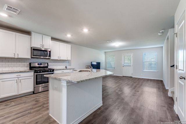 4843 Closed Grip, San Antonio, TX 78261