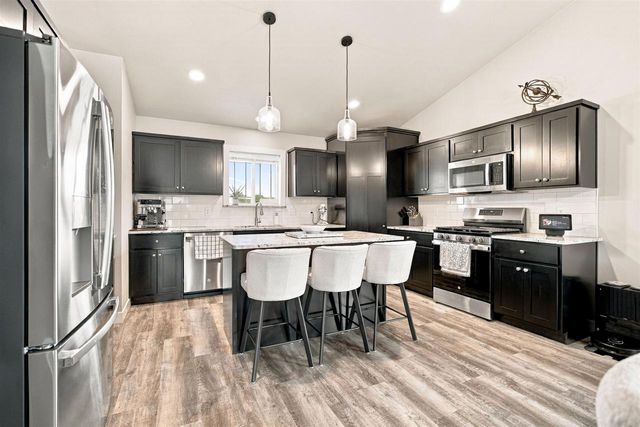 3455 E RUBYRED DRIVE, Appleton, WI 54913