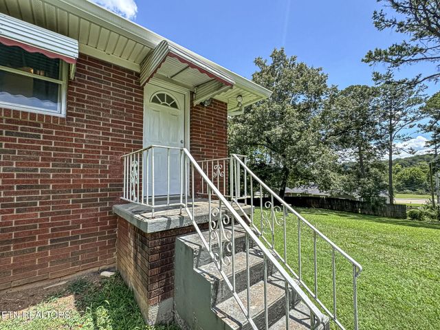 5312 Mohawk Drive, Knoxville, TN 37914