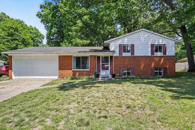 16 Oak Grove Road, Springfield, MI 49037