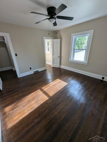 1306 State Street, Saginaw, MI 48602