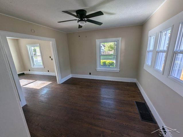 1306 State Street, Saginaw, MI 48602