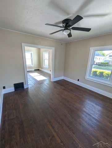 1306 State Street, Saginaw, MI 48602