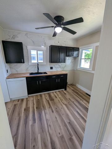 1306 State Street, Saginaw, MI 48602
