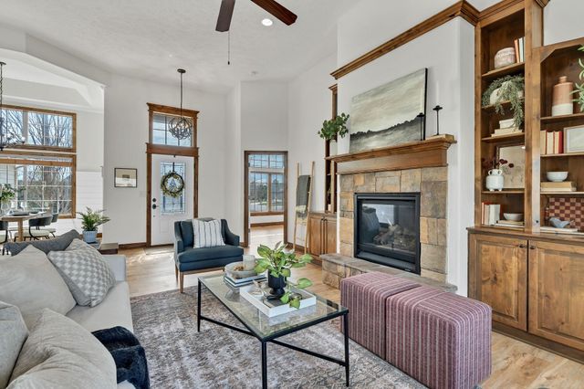 808 E Woodstone Cir, Andover, KS 67002