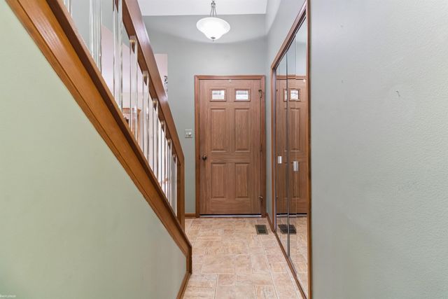 16231 Pine Ridge Drive, Fraser, MI 48026