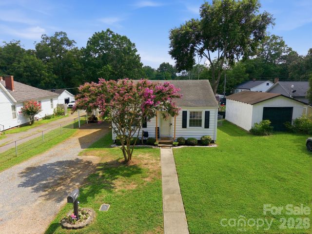 2102 Englewood Street, Kannapolis, NC 28083