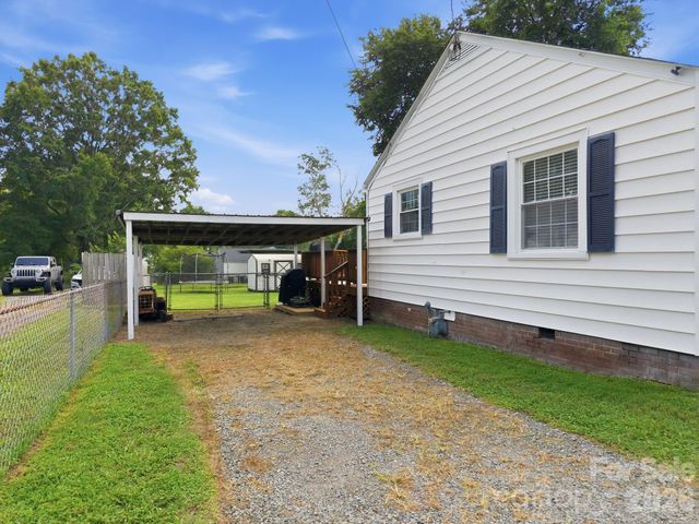 2102 Englewood Street, Kannapolis, NC 28083