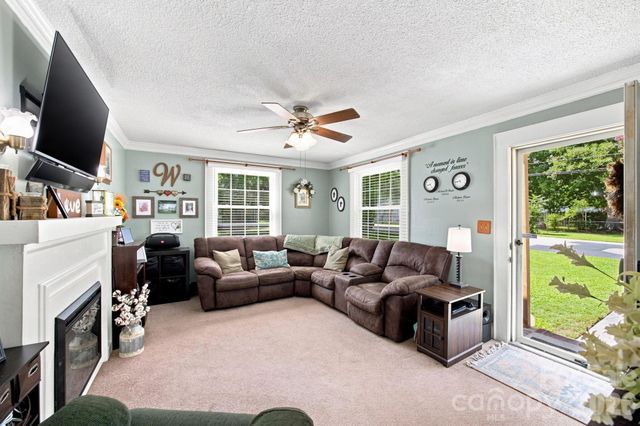2102 Englewood Street, Kannapolis, NC 28083