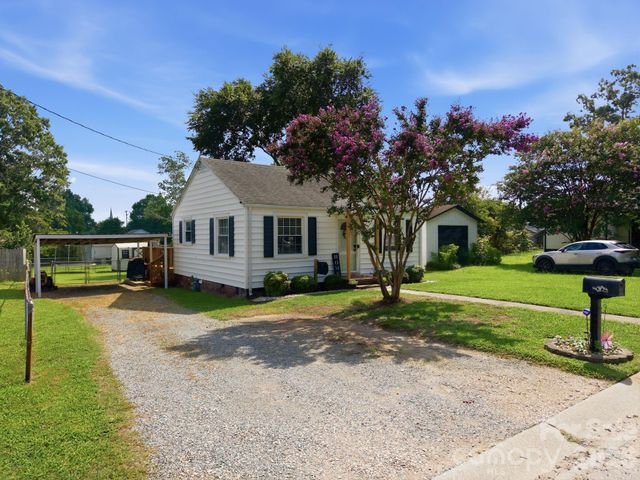 2102 Englewood Street, Kannapolis, NC 28083