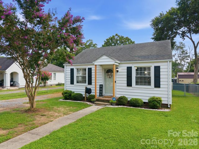 2102 Englewood Street, Kannapolis, NC 28083