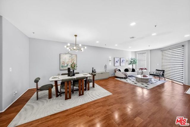 333 Westminster Avenue 405, Los Angeles, CA 90020