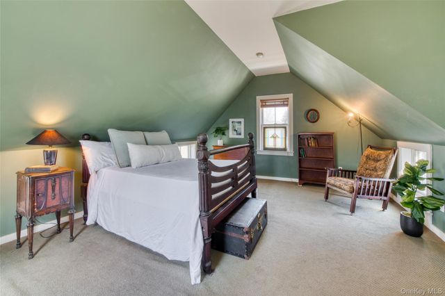 415 Sterling Place, Greenport, NY 11944