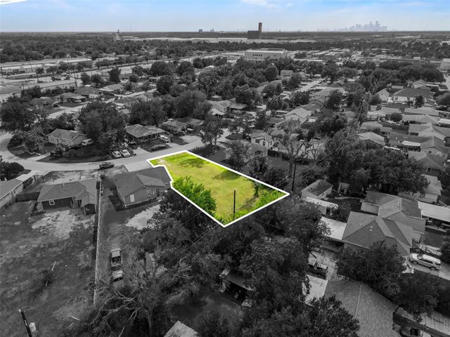 10425 N Oswego Street, Houston, TX 77029