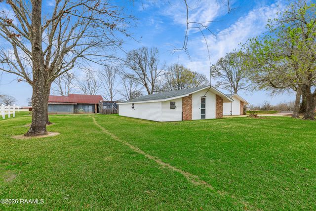 3672 Highway 3043, Opelousas, LA 70570