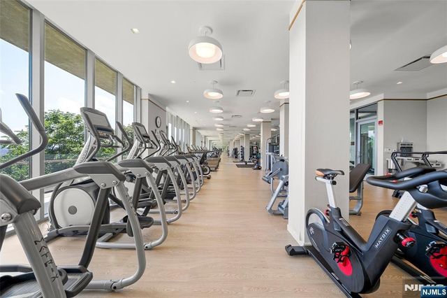 320 Adolphus Avenue 1102, Cliffside Park, NJ 07010