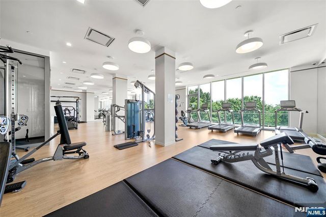 320 Adolphus Avenue 1102, Cliffside Park, NJ 07010