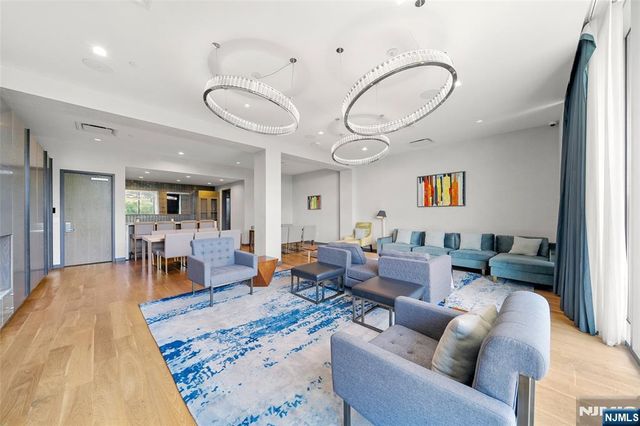 320 Adolphus Avenue 1102, Cliffside Park, NJ 07010