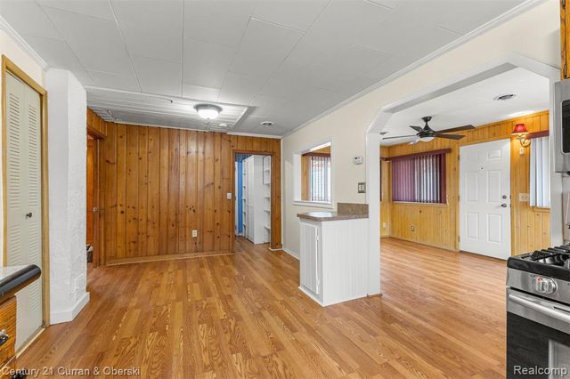 17285 Wood Street, Melvindale, MI 48122